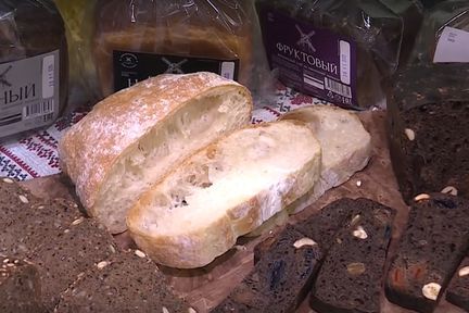 Программа "О хлебе насущном": чем отличается ремесленный хлеб от обычной буханки?