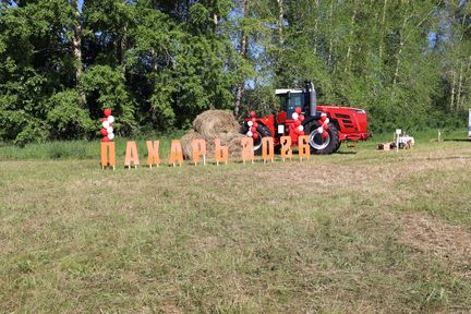 Пахарь из Емельяновского округа победил в краевом конкурсе профессионального мастерства