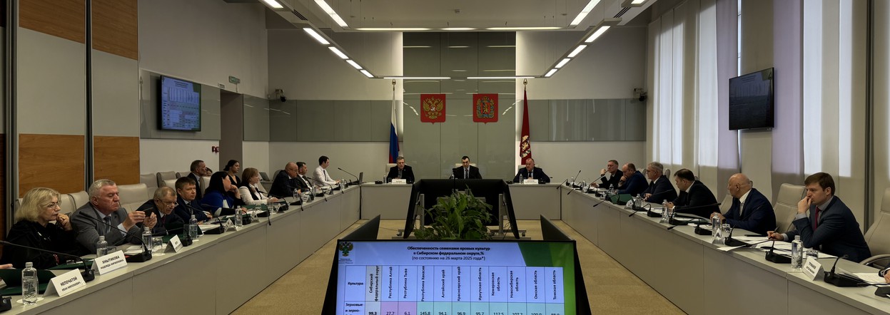 В Красноярском крае обсудили готовность аграриев СФО к весенним полевым работам